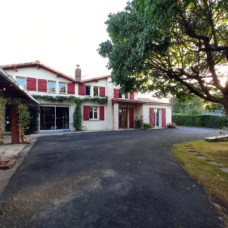 'chez René' - 10 Min Du Puy Du Fou